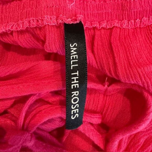 Smell the Roses Short Romper Deep Pink Elastic Waist and Neck w/Tie Size Large - Picture 5 of 11